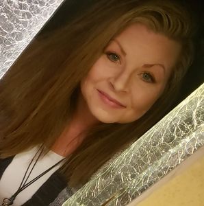 Meet your Posher, Bobbi